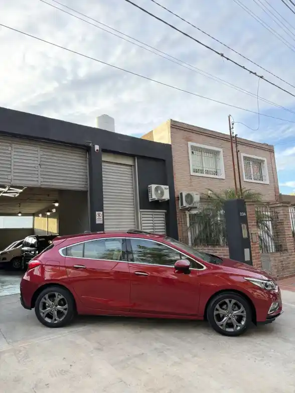 Chevrolet Cruze 1.4 Ltz+ At 5 Puertas 2019 - foto 3
