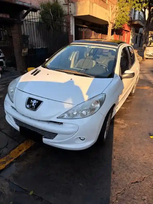 Peugeot 207 1.6 Xt 2011 - foto 2