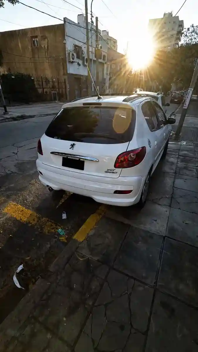 Peugeot 207 1.6 Xt 2011 - foto 3