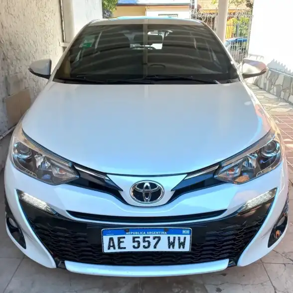 Toyota Yaris 1.5 107Cv Xls Cvt 2020 - foto 1