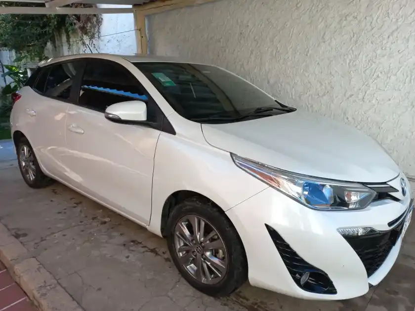 Toyota Yaris 1.5 107Cv Xls Cvt 2020 - foto 3