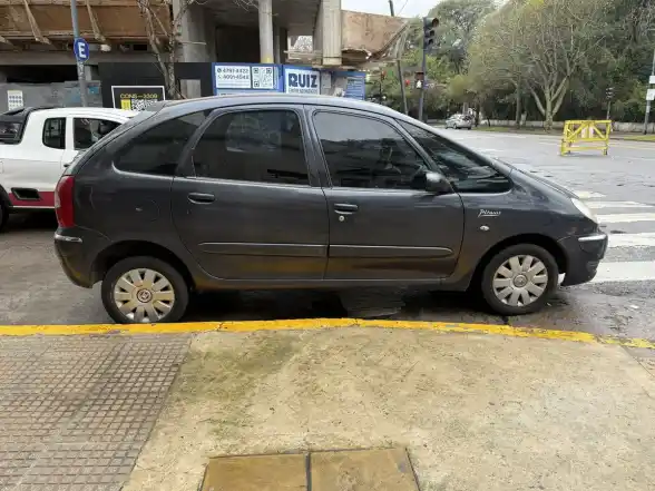 Citroën Xsara Picasso 2.0 Hdi Exclusive 2008 - foto 2