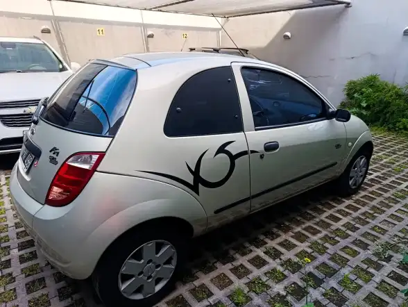 Ford Ka 1.0 Plus Aa Tattoo 2006 - foto 3