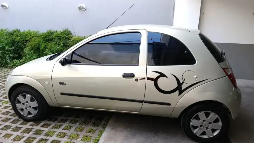 Ford Ka 1.0 Plus Aa Tattoo 2006 - foto 4