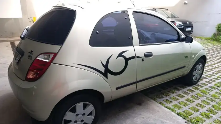 Ford Ka 1.0 Plus Aa Tattoo 2006 - foto 5
