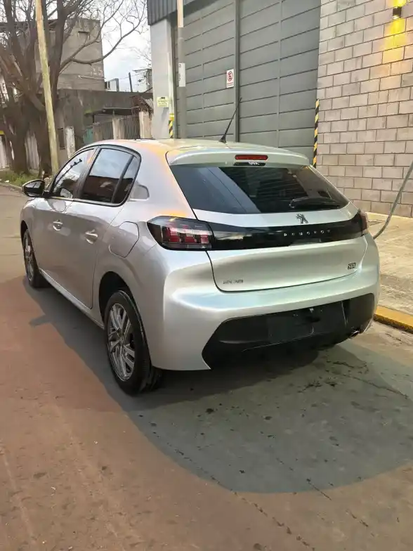 Peugeot 208 1.6 Allure 2022 - foto 5