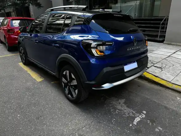 Renault Kardian 1.0 Tce Iconic 200 Edc 2025 - foto 3