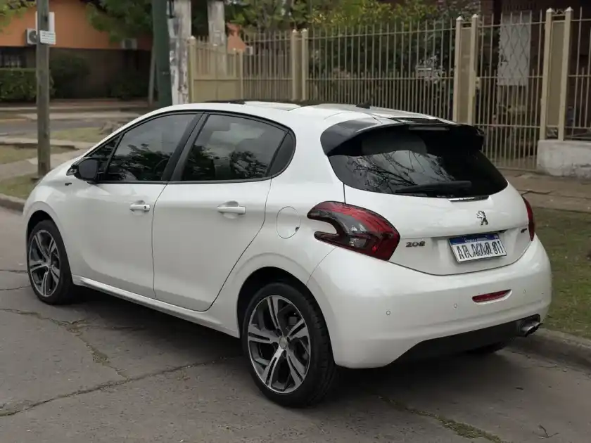 Peugeot 208 1.6 Gt Thp 2017 - foto 3