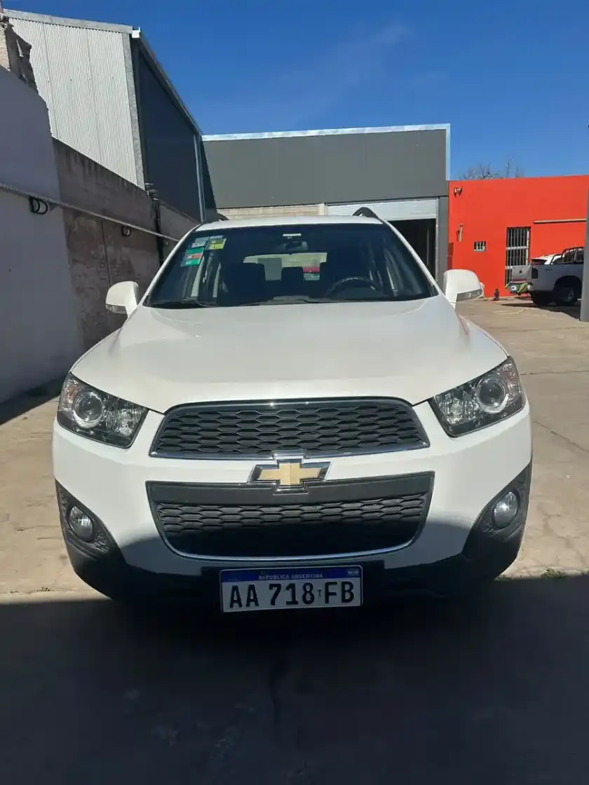 Chevrolet Captiva 2.4 Ls Mt Fwd 167Cv 2016 - foto 2