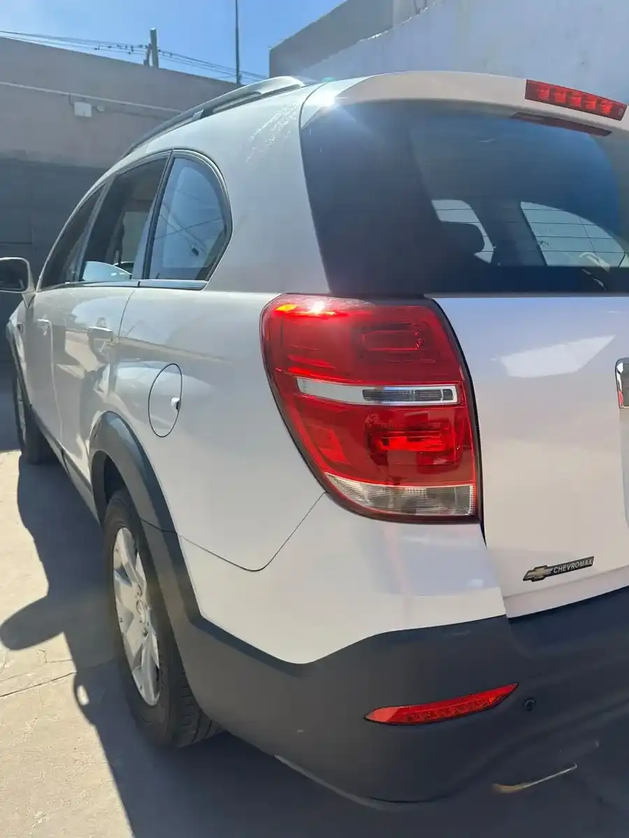 Chevrolet Captiva 2.4 Ls Mt Fwd 167Cv 2016 - foto 5