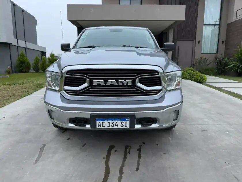 Ram 1500 5.7 Laramie Atx V8 2020 - foto 2
