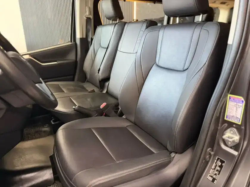 Toyota Hiace 2.8 Tdi Wagon 6At 10A 2024 - foto 3