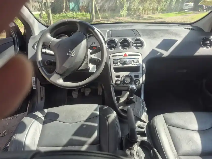 Peugeot 408 2.0 Allure Plus 143Cv 2013 - foto 3