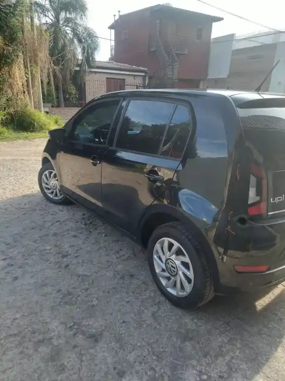 Volkswagen Up! 1.0 High Up! 75Cv 5 P 2018 - foto 2