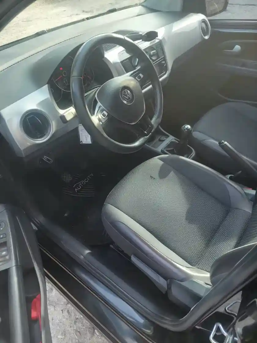 Volkswagen Up! 1.0 High Up! 75Cv 5 P 2018 - foto 4