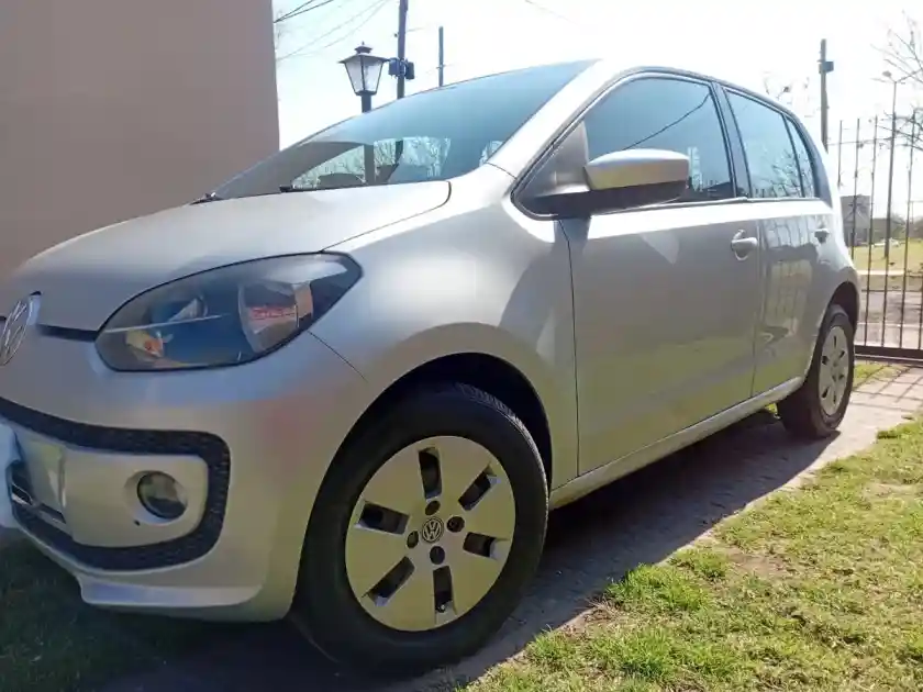 Volkswagen Up! 1.0 Move Up! 75Cv 5 P 2014 - foto 2