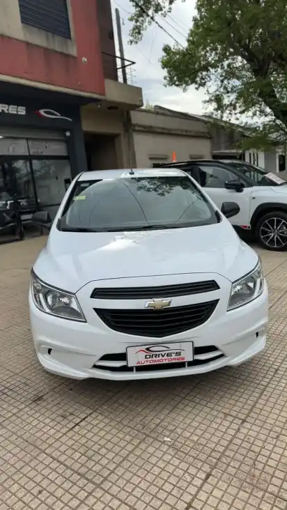 Chevrolet Onix 1.4 Lt Mt 98Cv 2016 - foto 3