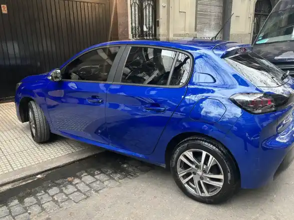 Peugeot 208 1.6 Allure Pack 2023 - foto 5