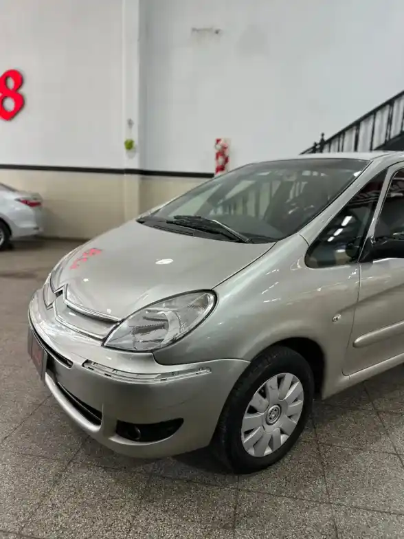 Citroën Xsara Picasso 2.0 Fase2 Hdi Exclusive 2010 - foto 3