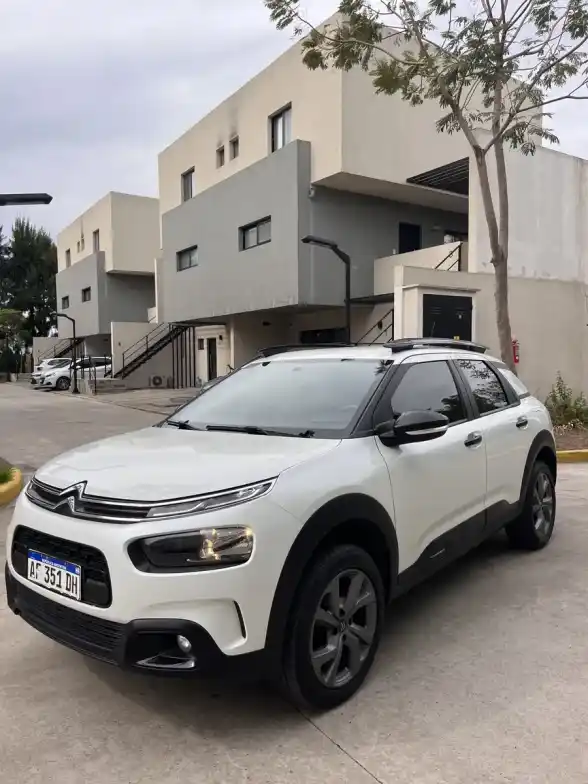 Citroën C4 Cactus 1.6 Vti 115 At6 Feel Pk 2022 - foto 1