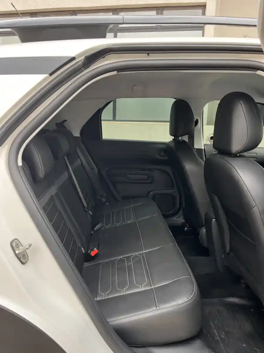 Citroën C4 Cactus 1.6 Vti 115 At6 Feel Pk 2022 - foto 5