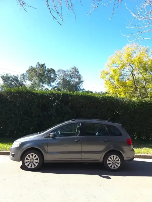 Volkswagen Suran 1.6 Trendline 11B 2014 - foto 2