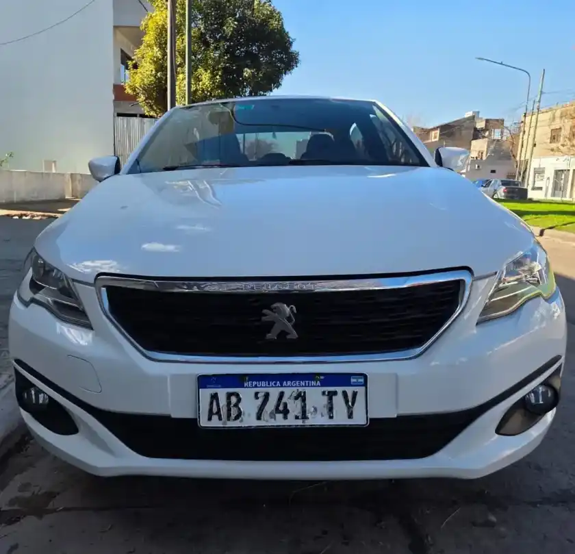 Peugeot 301 1.6 Allure 2018 - foto 3