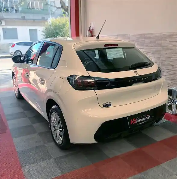 Peugeot 208 1.6 Like Pack 2021 - foto 4