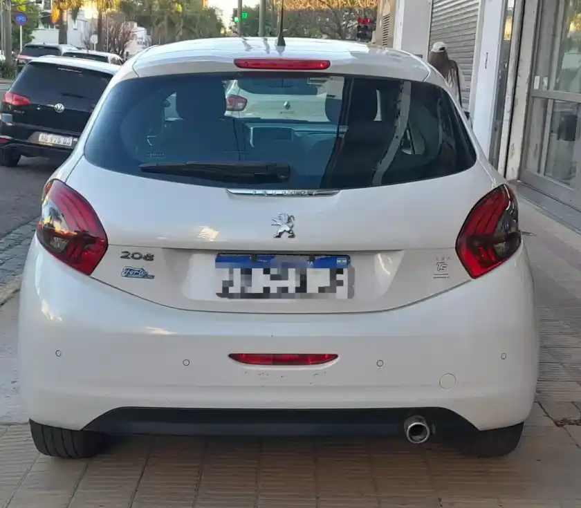 Peugeot 208 1.6 Allure 2017 - foto 3