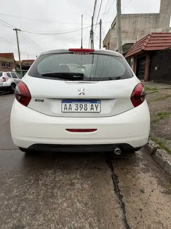 Peugeot 208 1.6 Allure Nav Tiptronic 2016 - foto 3