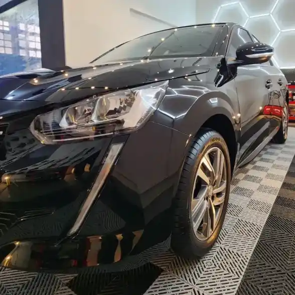 Peugeot 208 1.6 Allure Pack 2024 - foto 1
