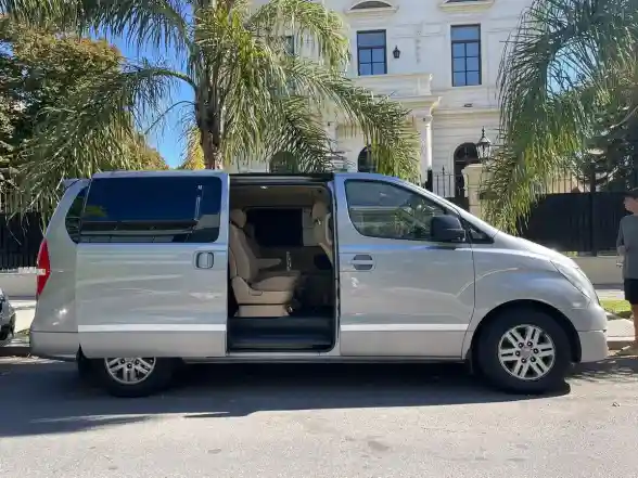 Hyundai H1 2.5 Premium 1 170Cv Automática 2018 - foto 2
