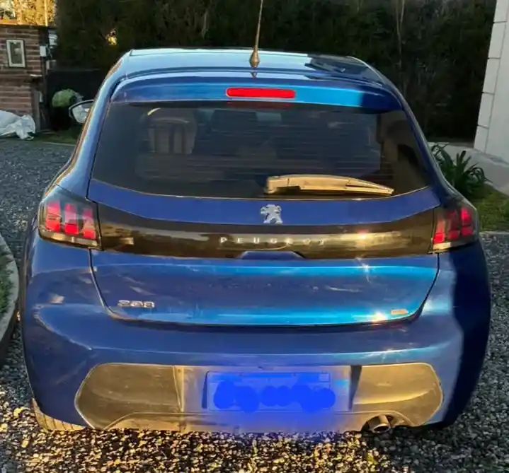 Peugeot 208 1.6 Allure 2021 - foto 2