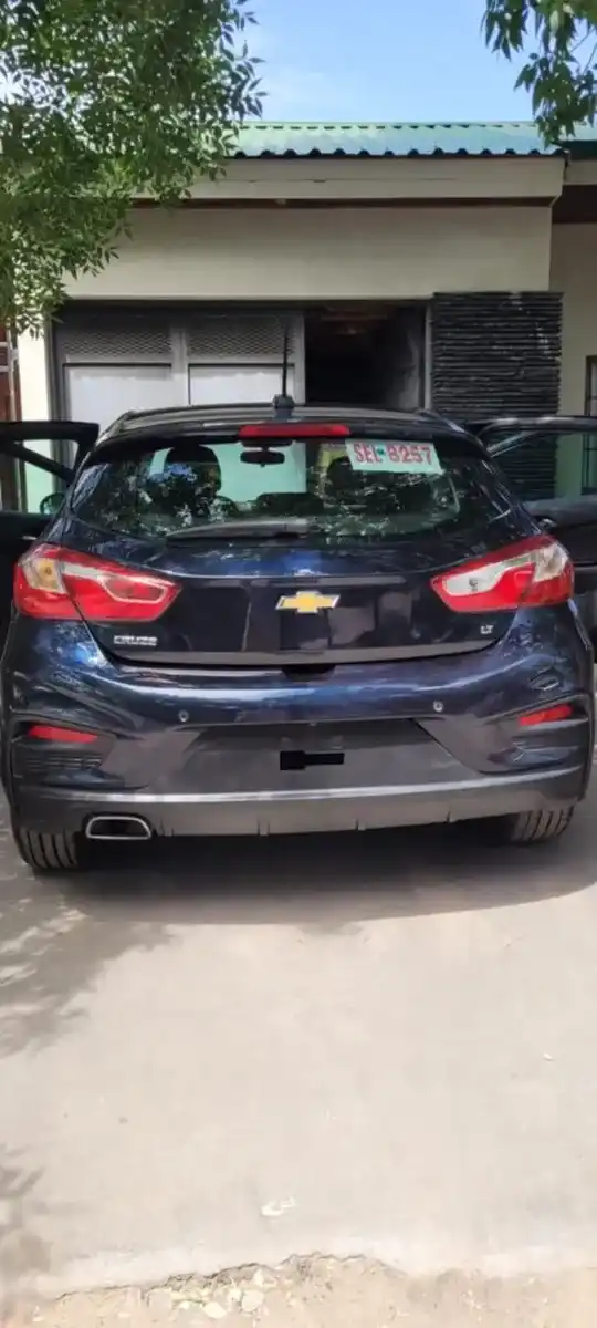 Chevrolet Cruze 5 1.4 Lt At 5P 2023 - foto 5