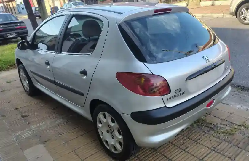 Peugeot 206 1.4 Generation 75Cv 2010 - foto 2