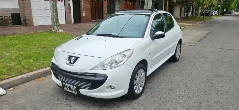 Peugeot 207 Compact 1.6 Sedan Xt 2010 - foto 1