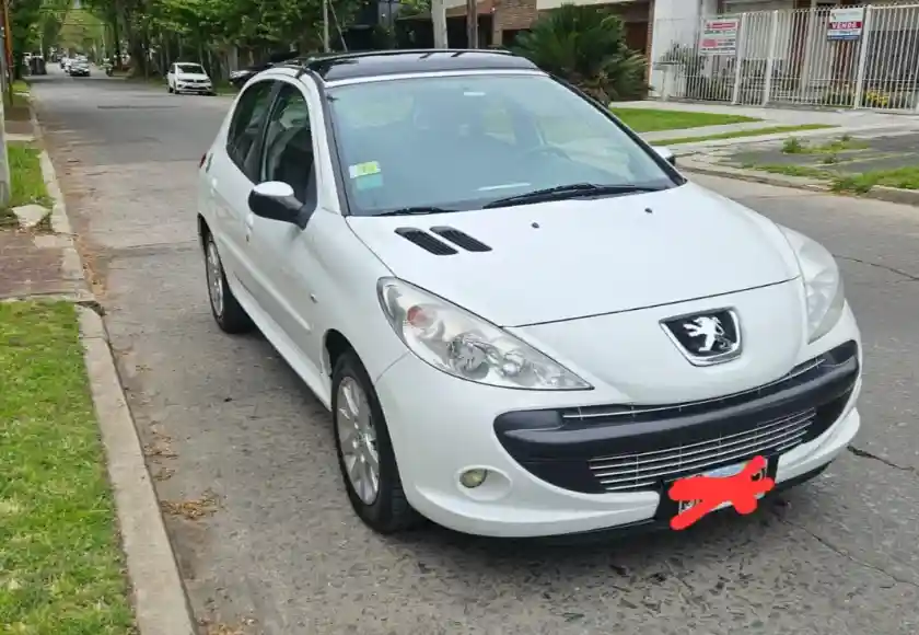 Peugeot 207 Compact 1.6 Sedan Xt 2010 - foto 2