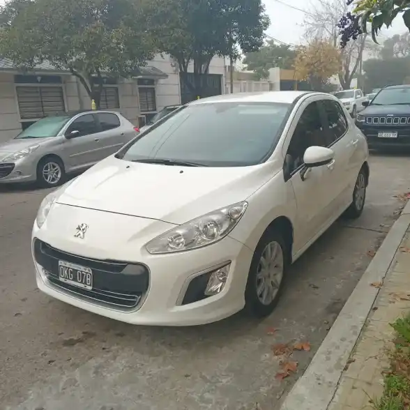 Peugeot 308 1.6 Active 2014 - foto 2