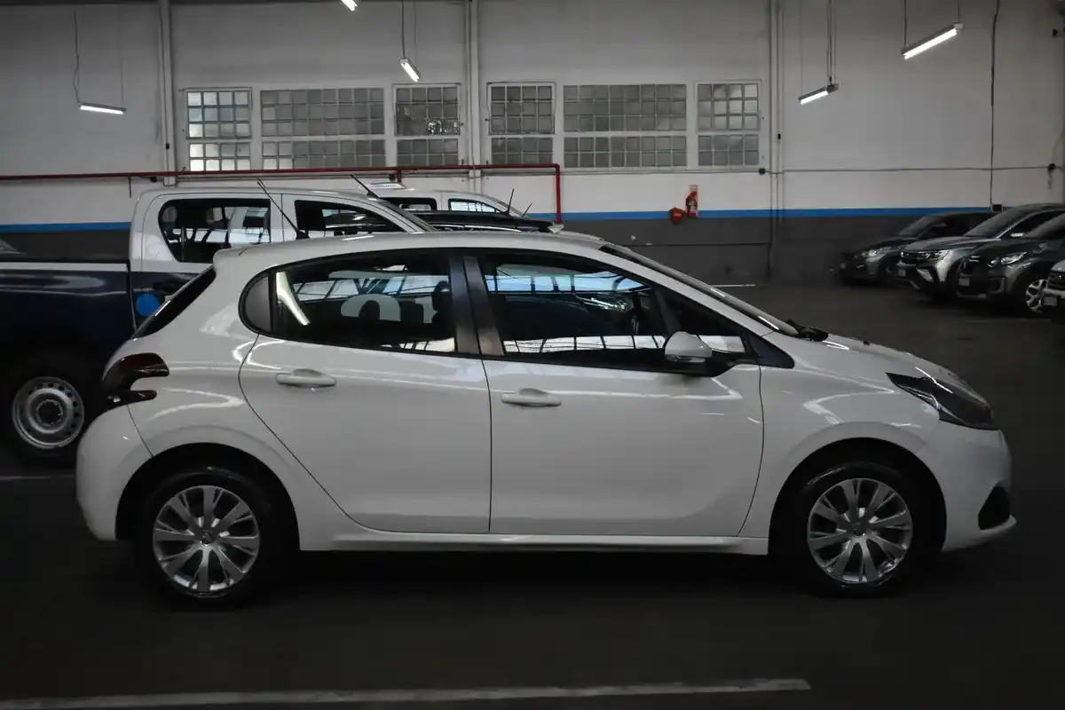 Peugeot 208 1.6 Active 2020 - foto 4