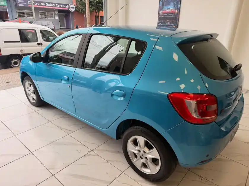 Renault Sandero 1.6 Privilege Nav 105Cv 2015 - foto 3