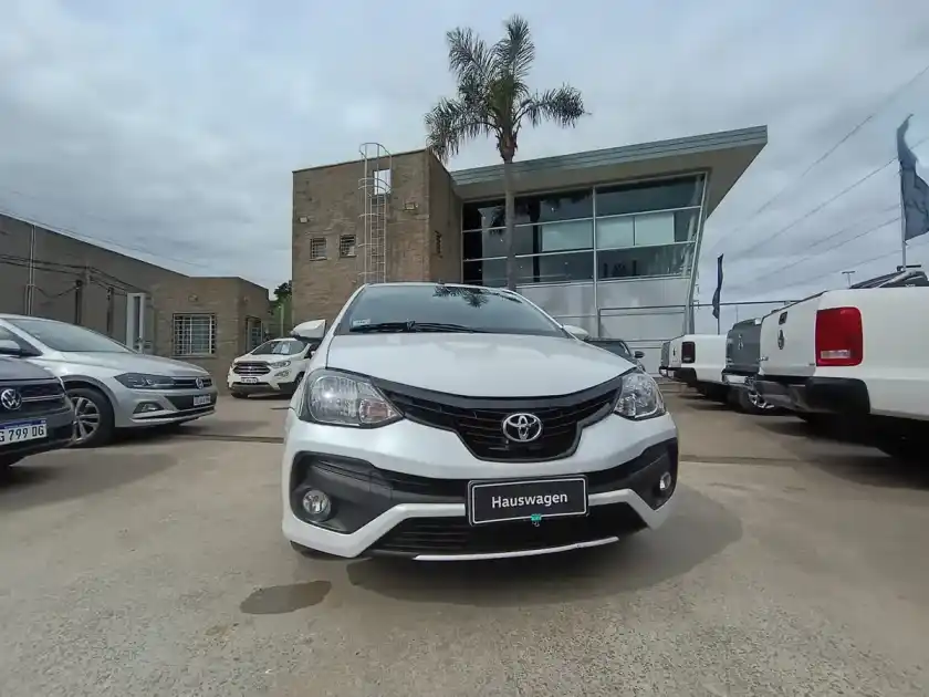 Toyota Etios 1.5 Xls Pack 2023 - foto 3