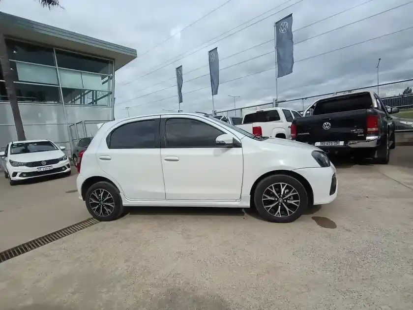Toyota Etios 1.5 Xls Pack 2023 - foto 5