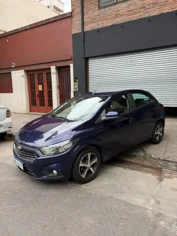 Chevrolet Onix 1.4 Ltz 98Cv 2018 - foto 1