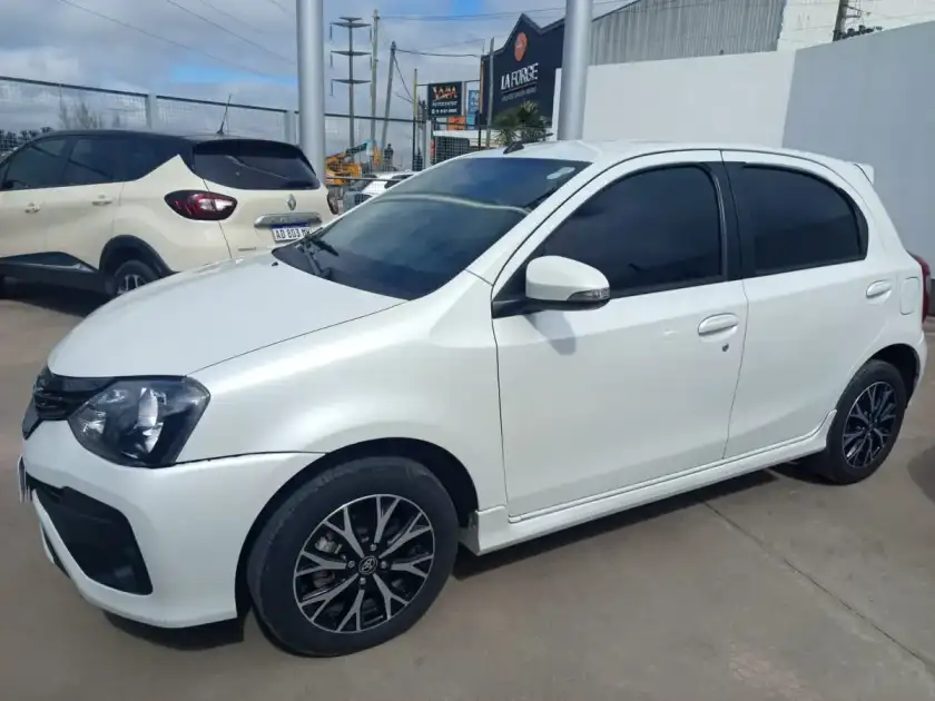 Toyota Etios 1.5 Xls Pack At 2023 - foto 1