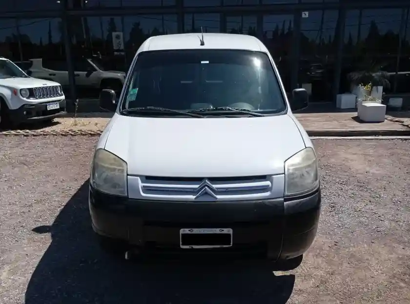 Citroën Berlingo Furgon 1.4 75Cv 2013 - foto 2