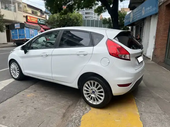 Ford Fiesta Kinetic 1.6 Se Powershift 120Cv 2017 - foto 3