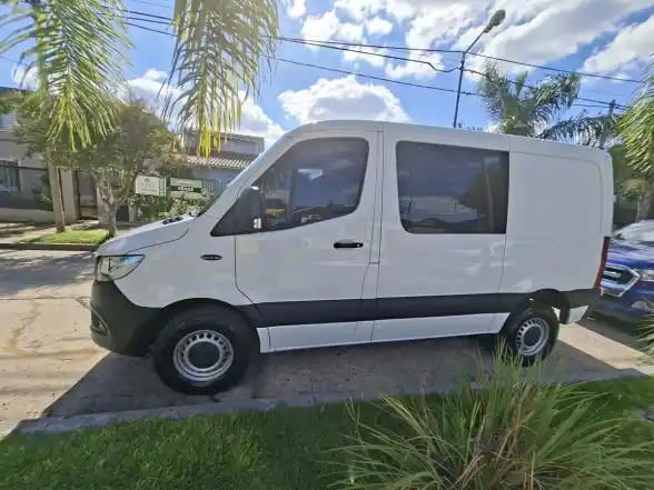 Mercedes-Benz Sprinter 311 Mixta 2023 - foto 2