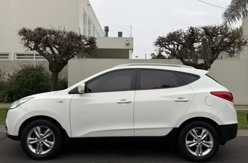 Hyundai Tucson 2.0 Gl 6At 2Wd 2013 - foto 4
