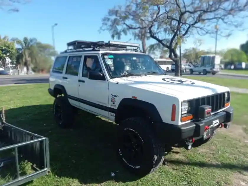 Jeep Cherokee 4.0 Sport 1999 - foto 2