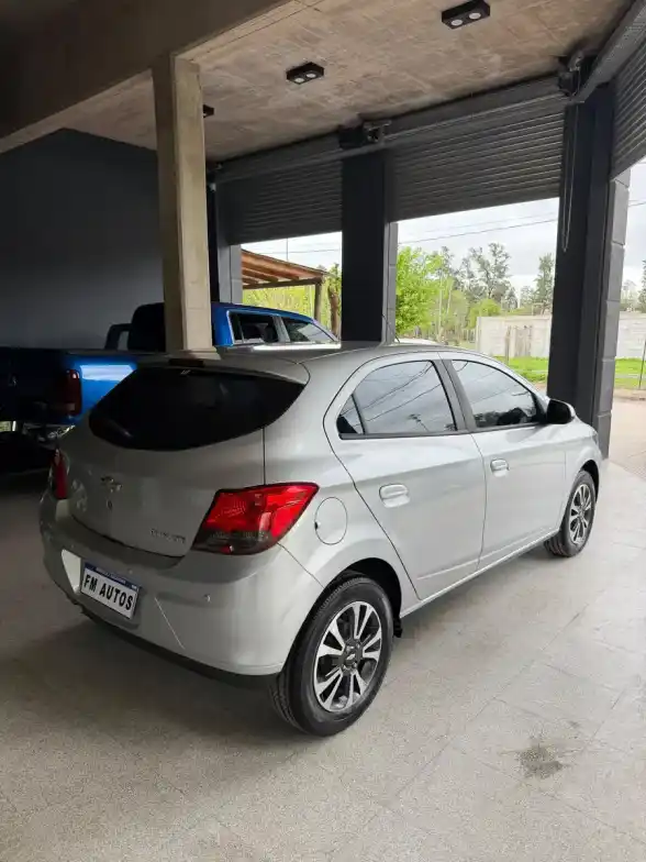 Chevrolet Onix 1.4 Ltz 98Cv 2017 - foto 4